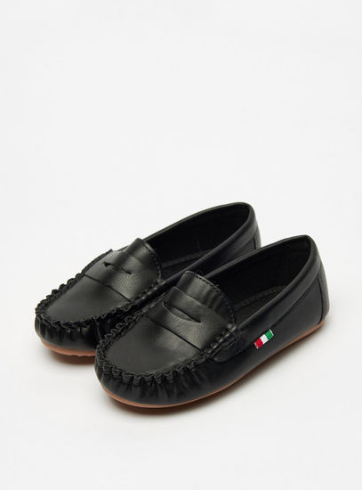 Solid Slip-On Moccasins with Cutout Detail