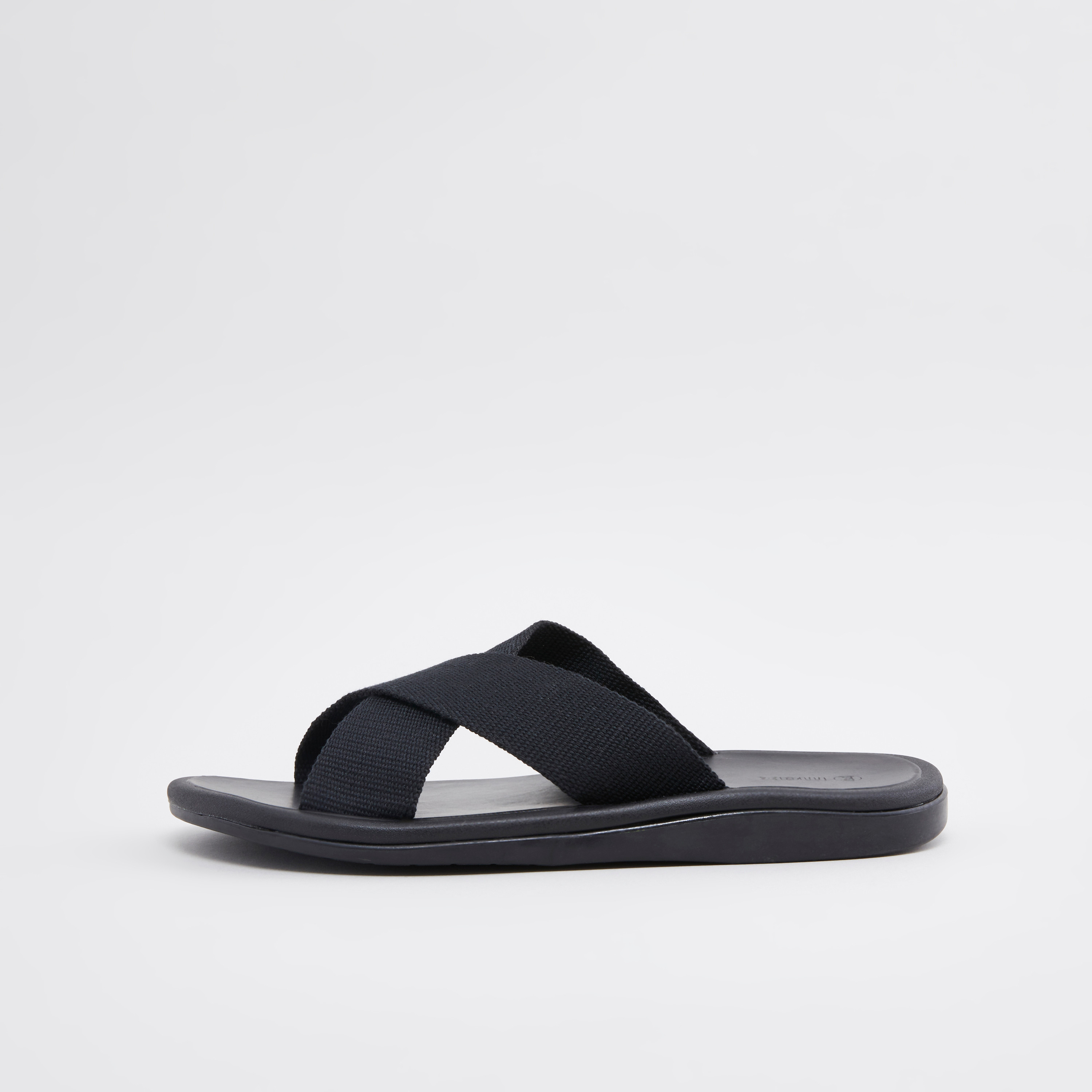 Max discount fashion sandals