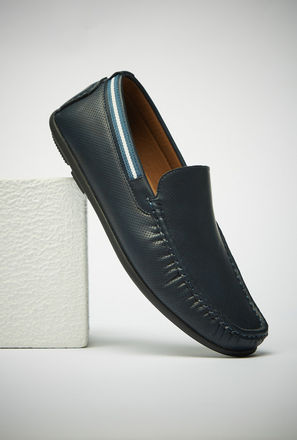 Textured Slip-On Loafers-mxmen-shoes-casualshoes-0