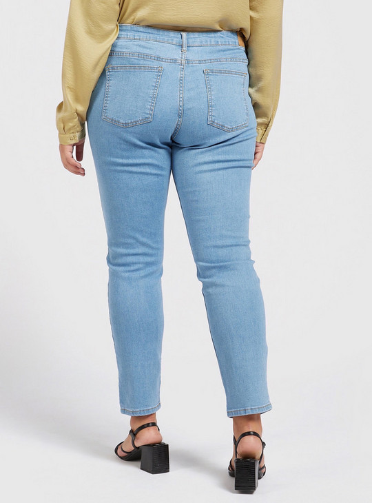 Full Length Skinny Fit Mid-Rise Jeans with Pocket Detail