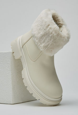 Plush Detail Ankle Boots with Zip Closure-mxkids-girlstwotoeightyrs-shoes-boots-3