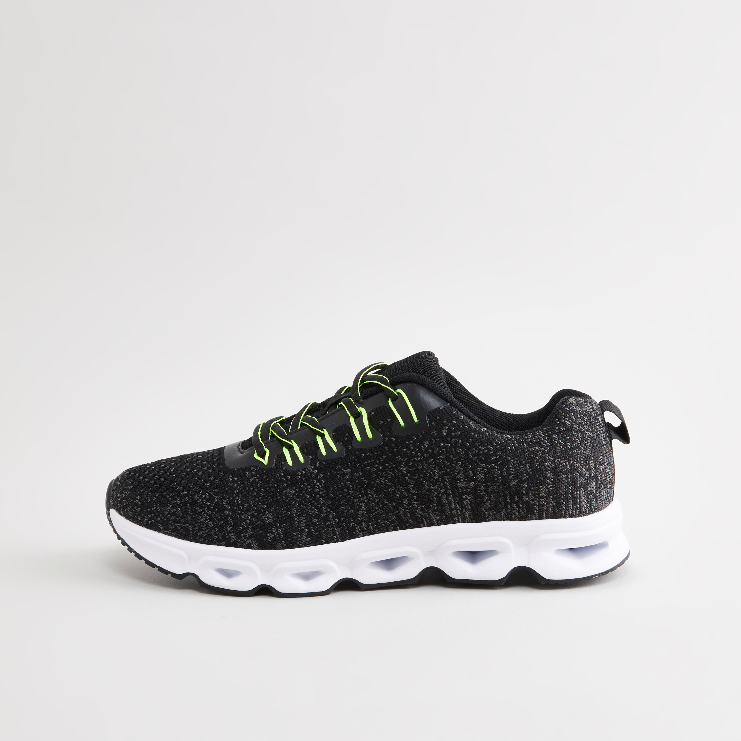 Skechers top online bahrain