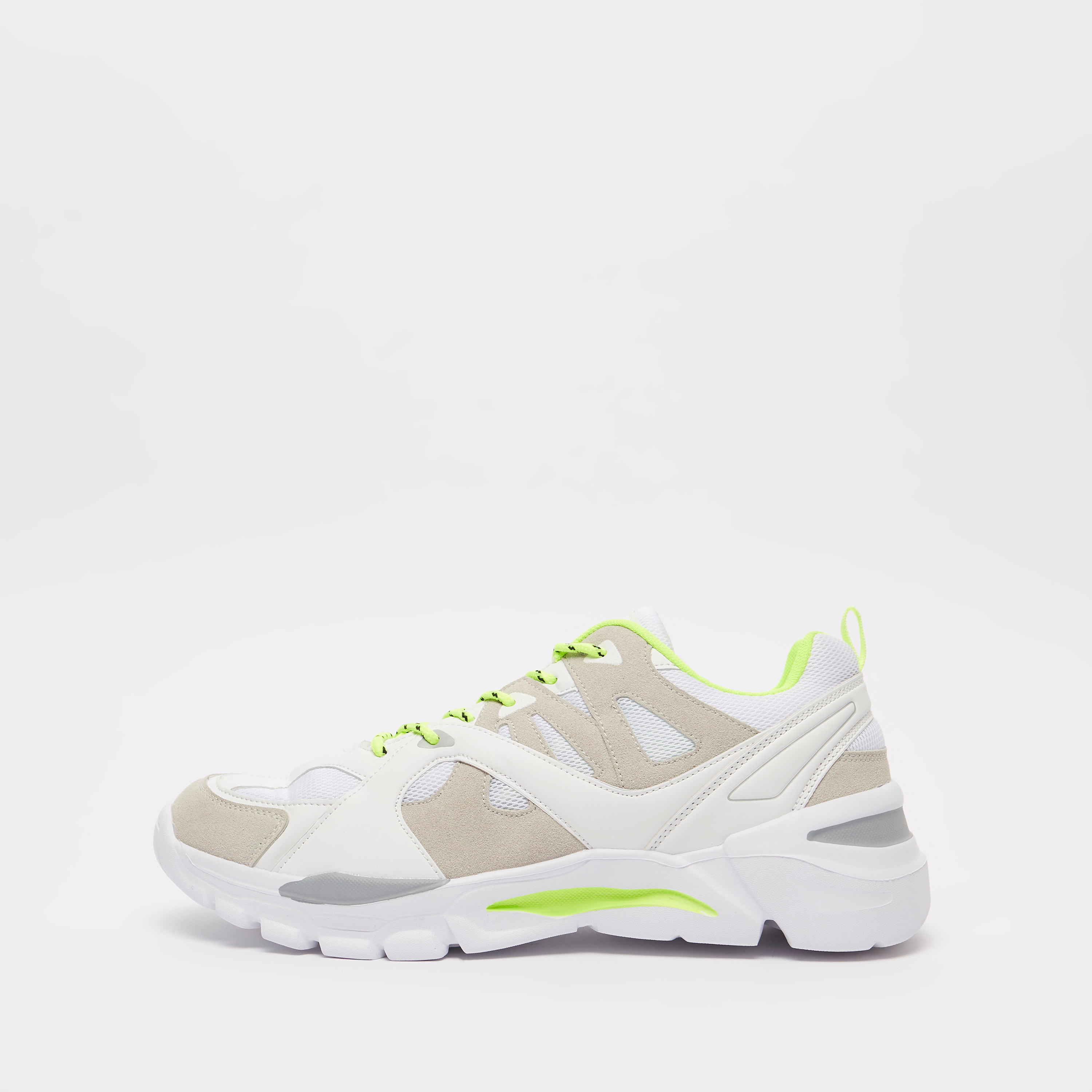 Online shopping clearance nike sports shoes