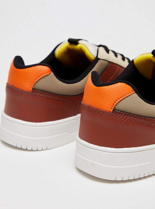Colourblocked Sports Shoes with Lace-Up Detail