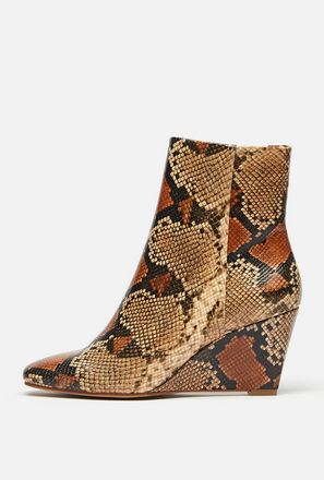 Animal Print Ankle Length Boots with Zip Closure