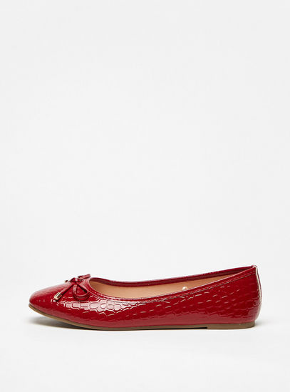 حذاء باليرينا بارز الملمس وسهل الارتداء بفيونكة-الأحذية الباليرينا-image-0