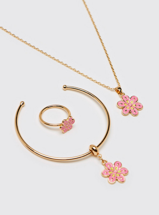 Floral Accented Pendant Necklace with Ring and Bracelet
