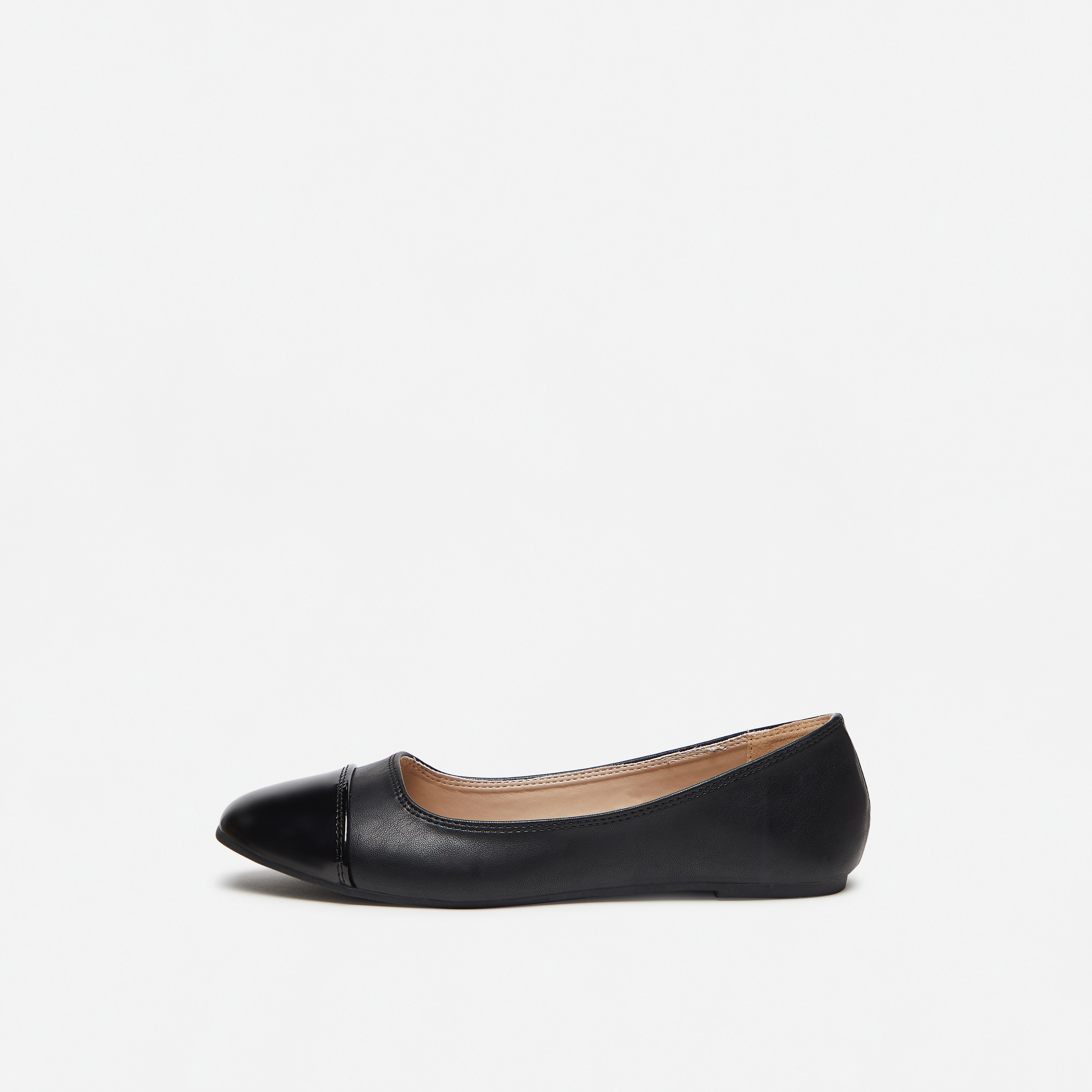 Plain 2025 black flats