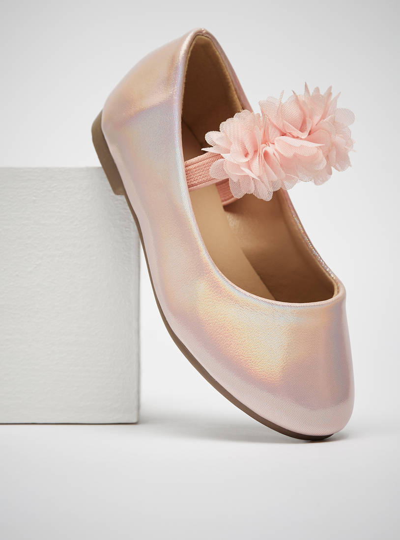 حذاء باليرينا بمقدمة مستديرة وحزام مطاطي وتزيينات أزهار-الأحذية الباليرينا-image-0