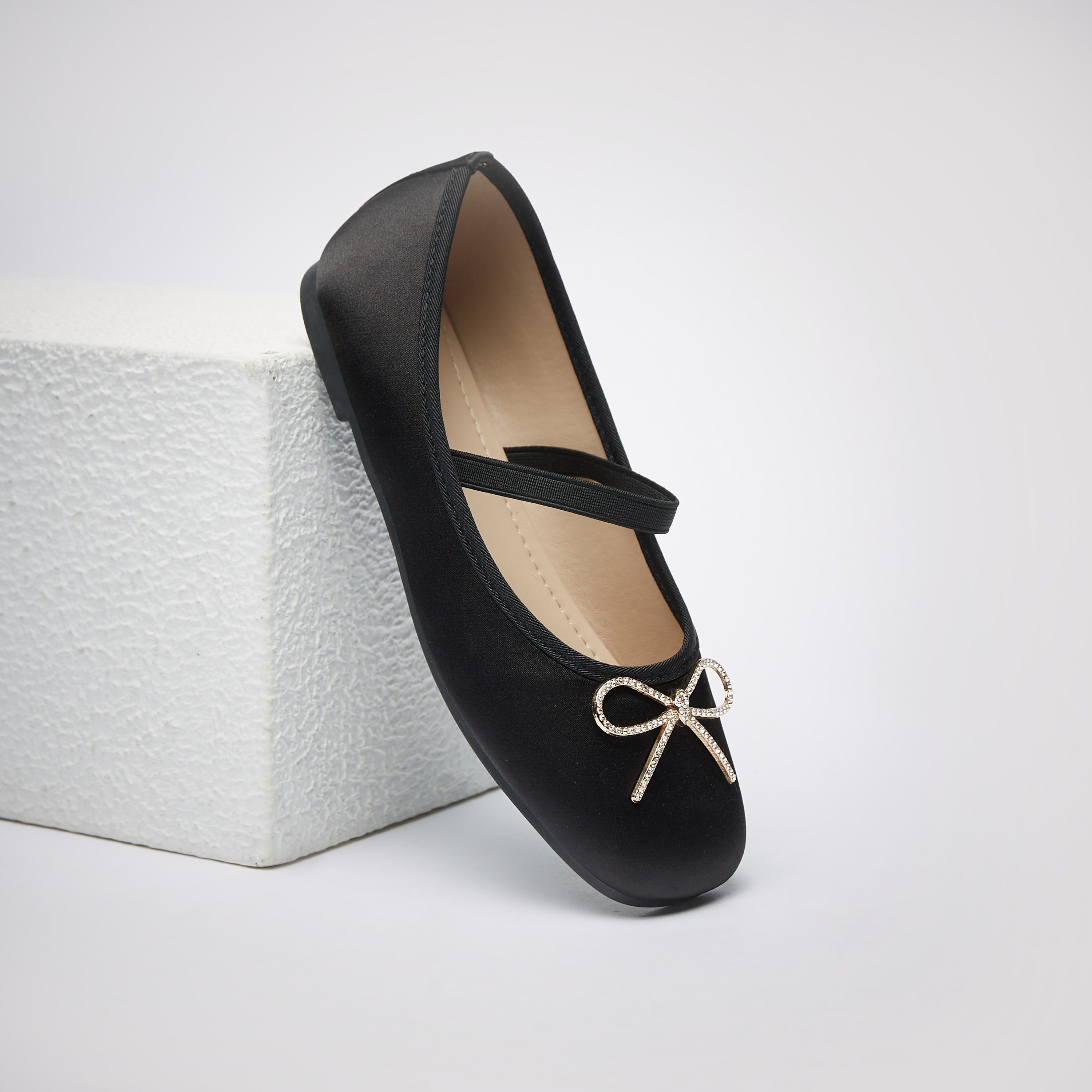 Elastic on sale ballerina flats