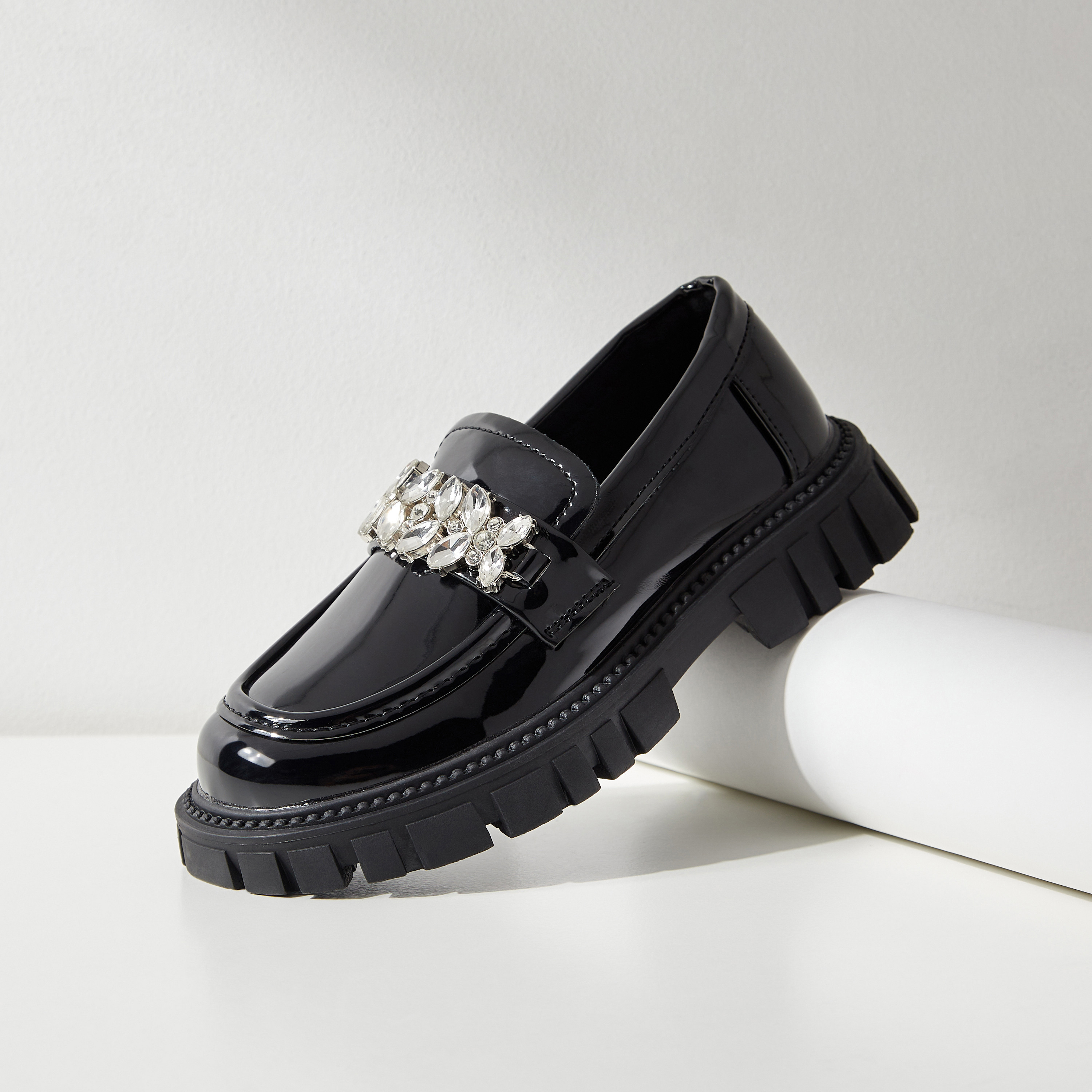 Shop Embellished Loafers Online Max Bahrain