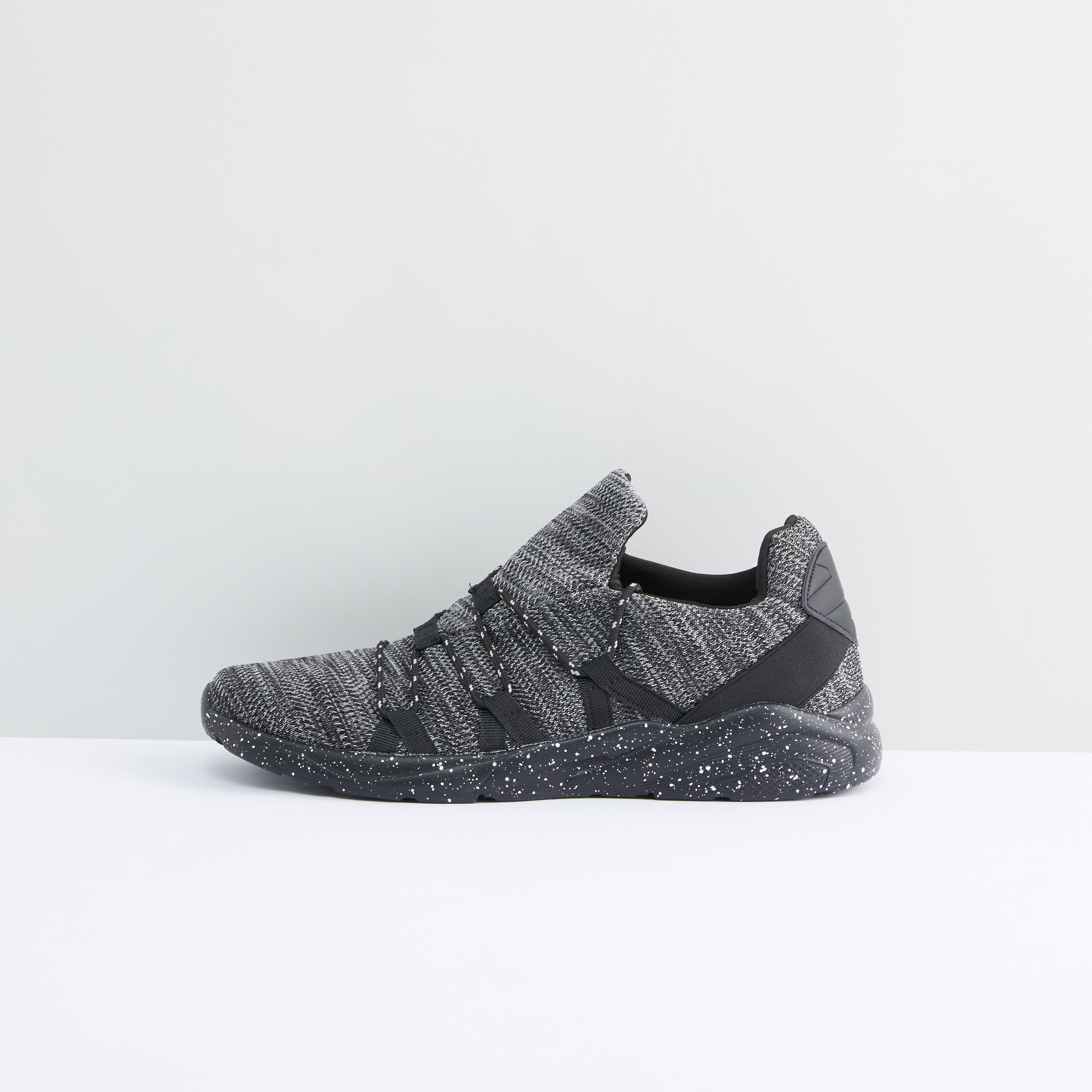 Nike textured outlet lace up shoes