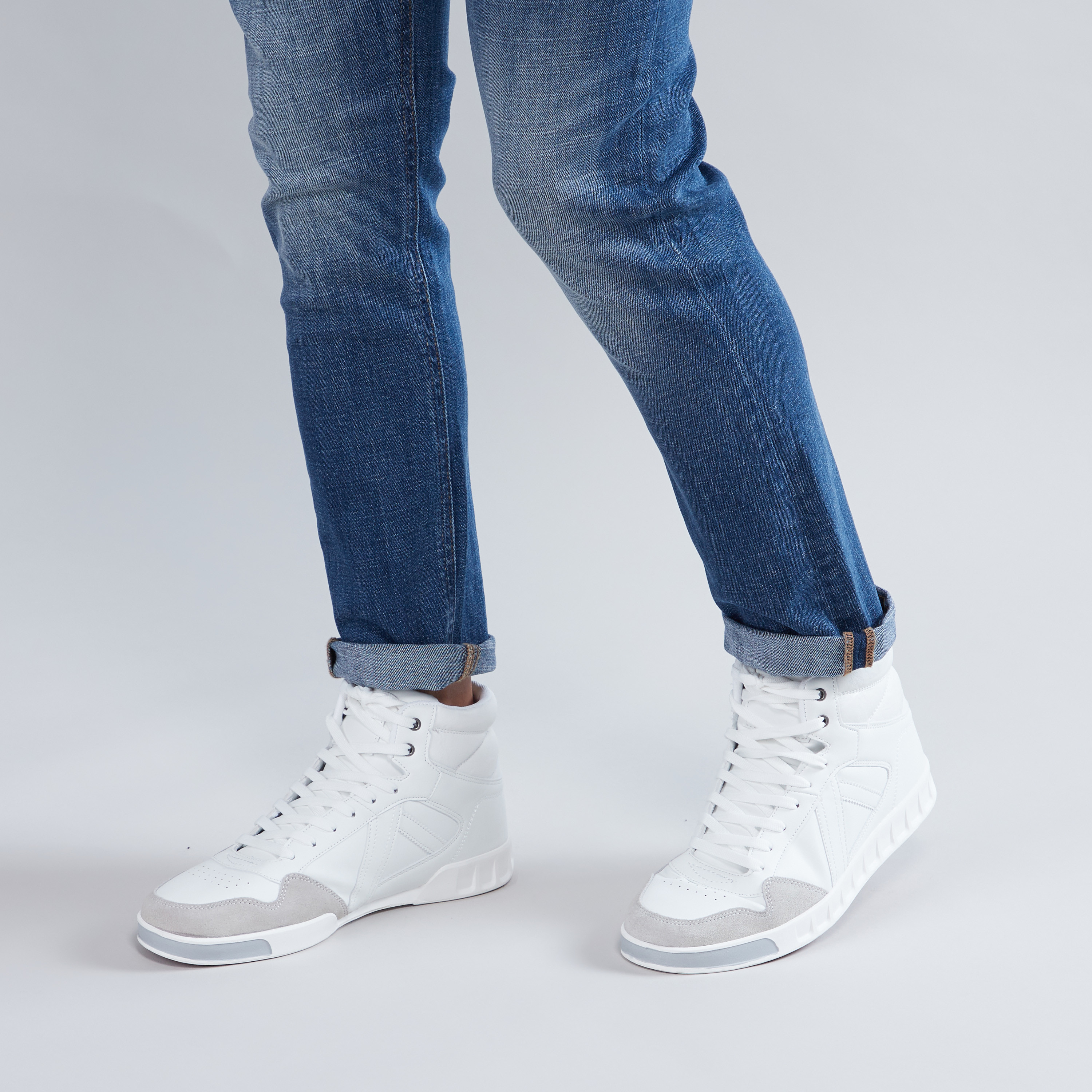 White high store top casual shoes