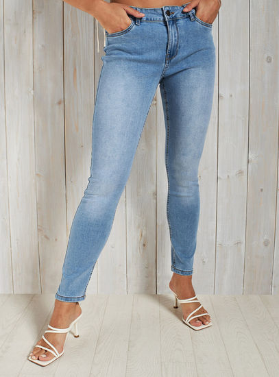 Skinny Fit Mid-Rise Jeans with Pocket Detail
