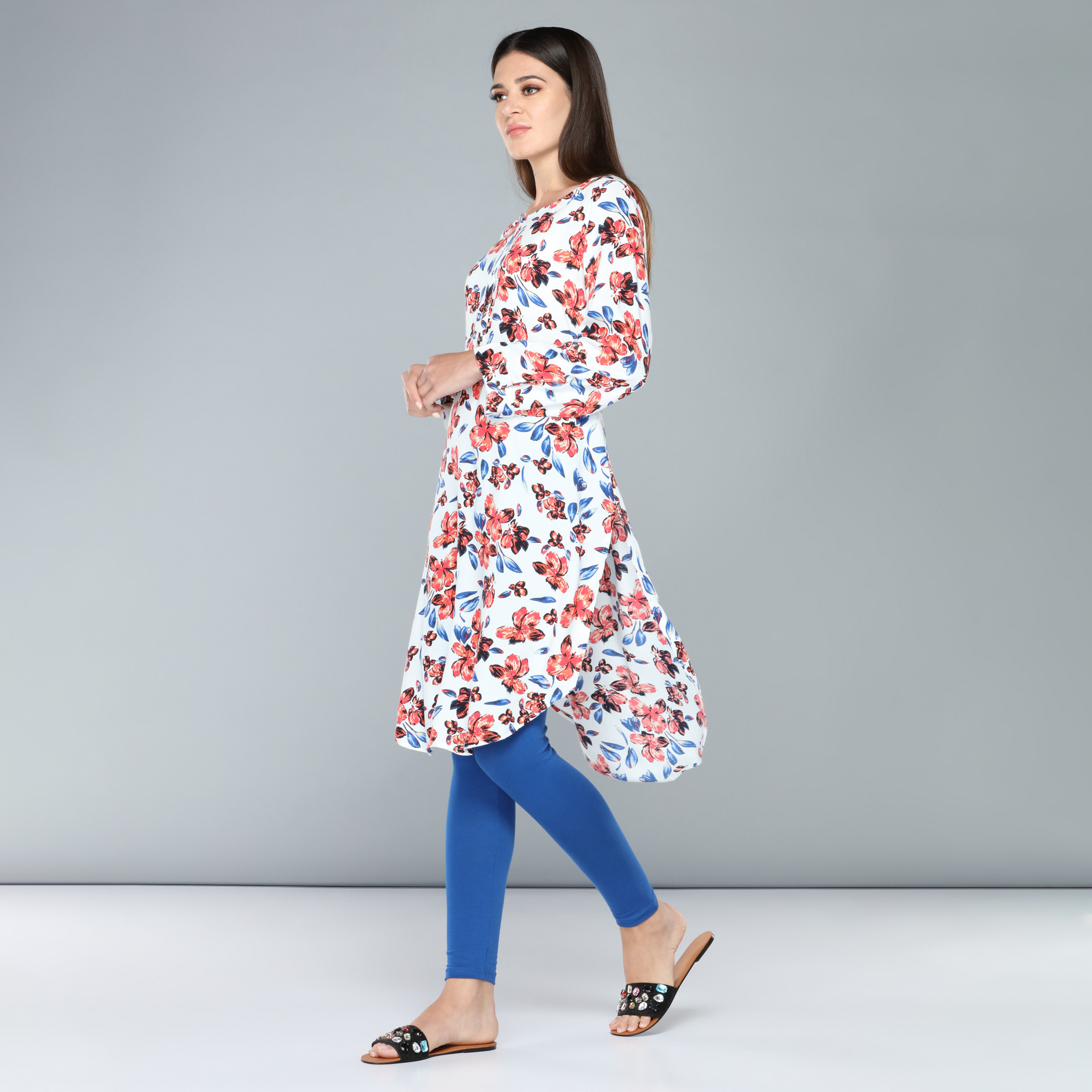 Boat neck kurti with full outlet sleeves