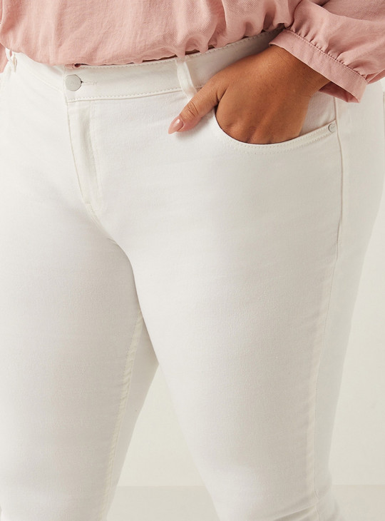 Full Length Skinny Mid-Rise Solid Jeans with Pocket Detail