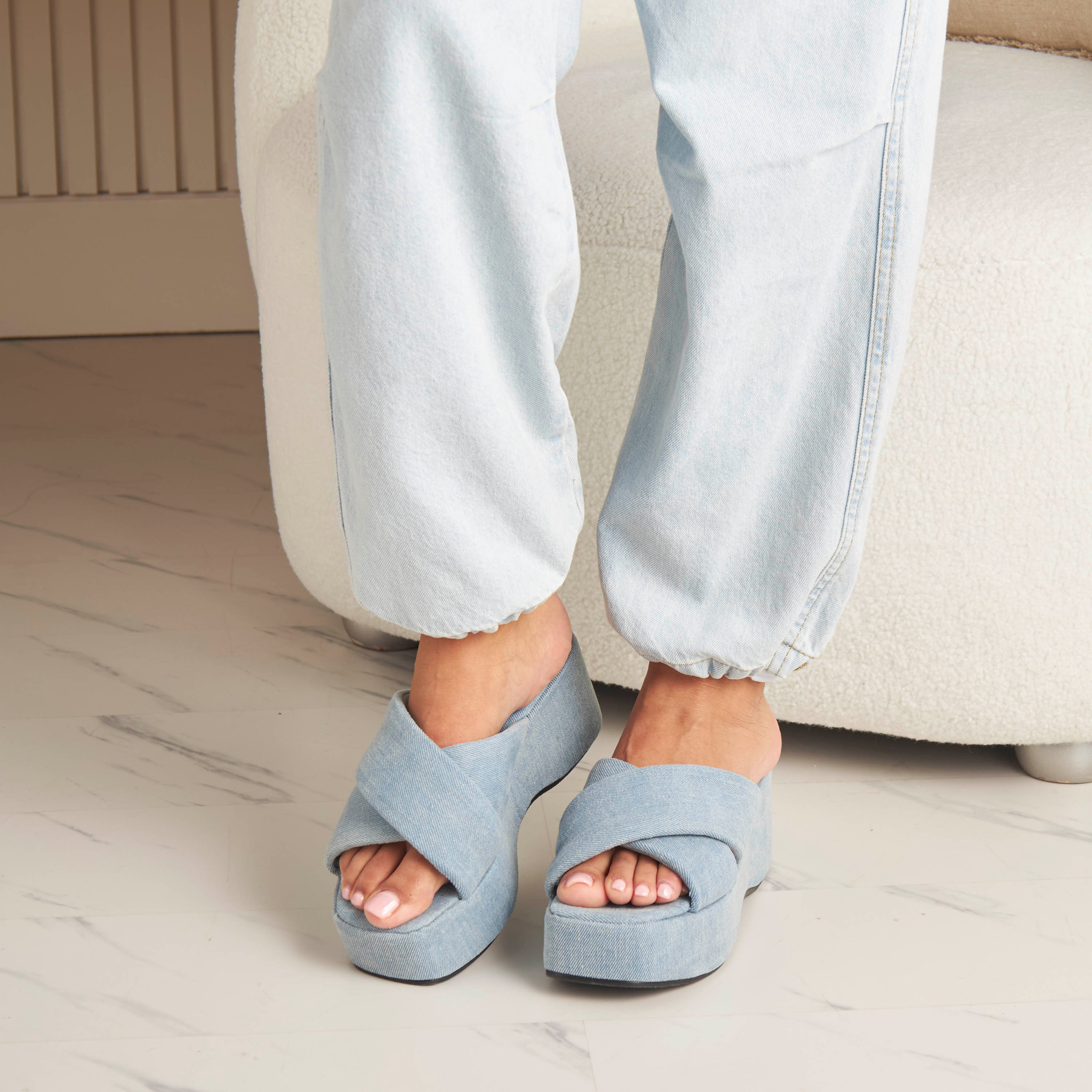 Platform store sandals online