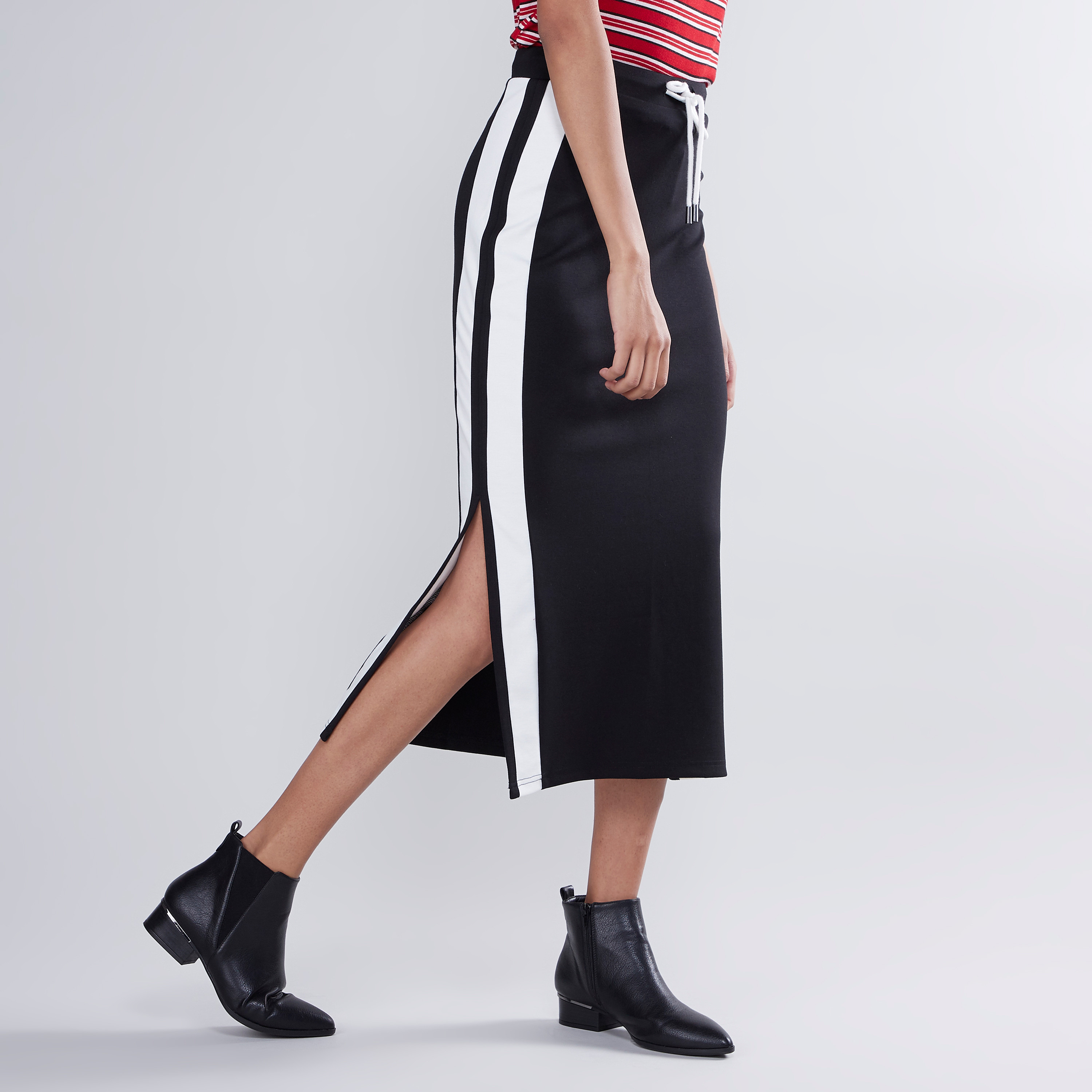 Overall skirt clearance midi