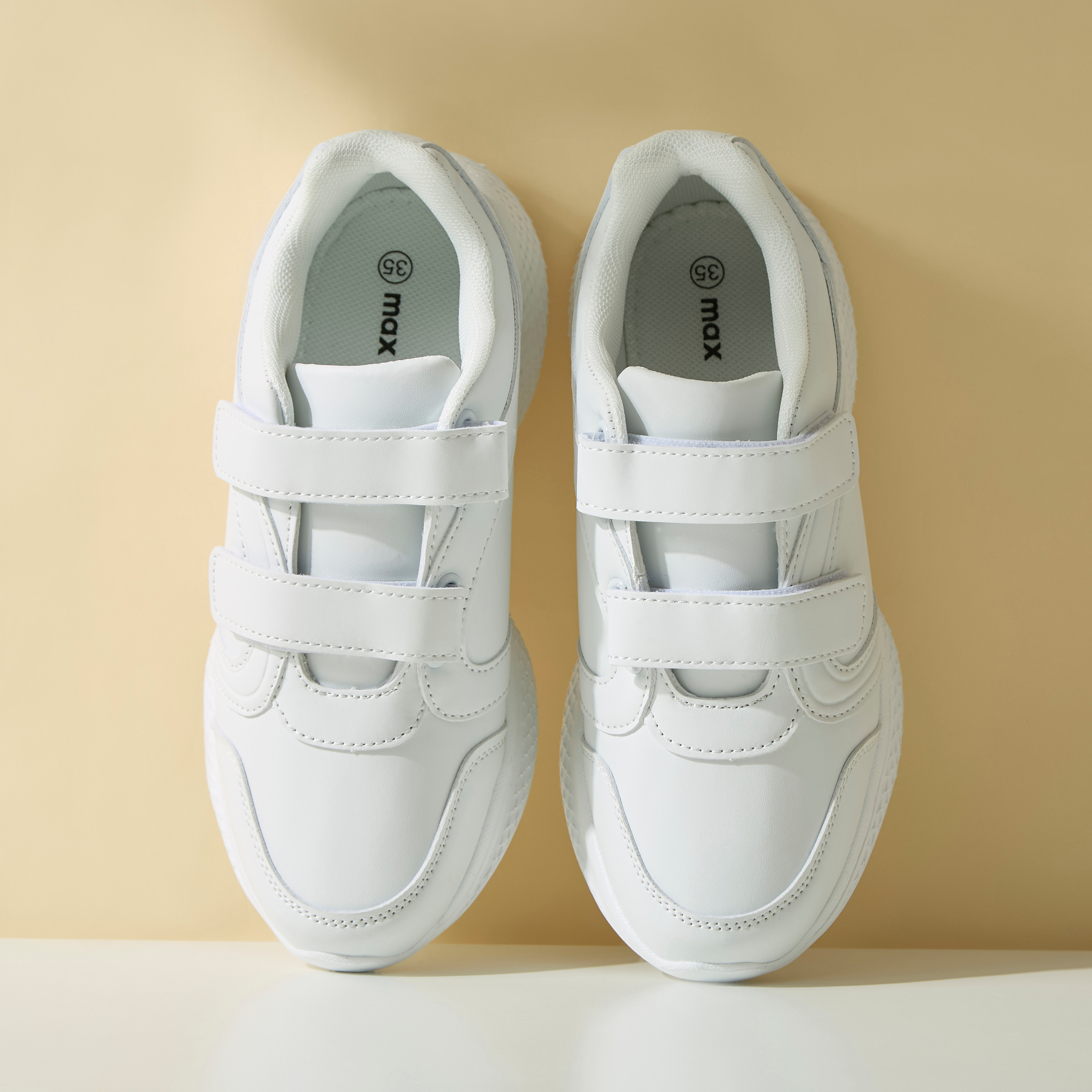 School sports outlet shoes white