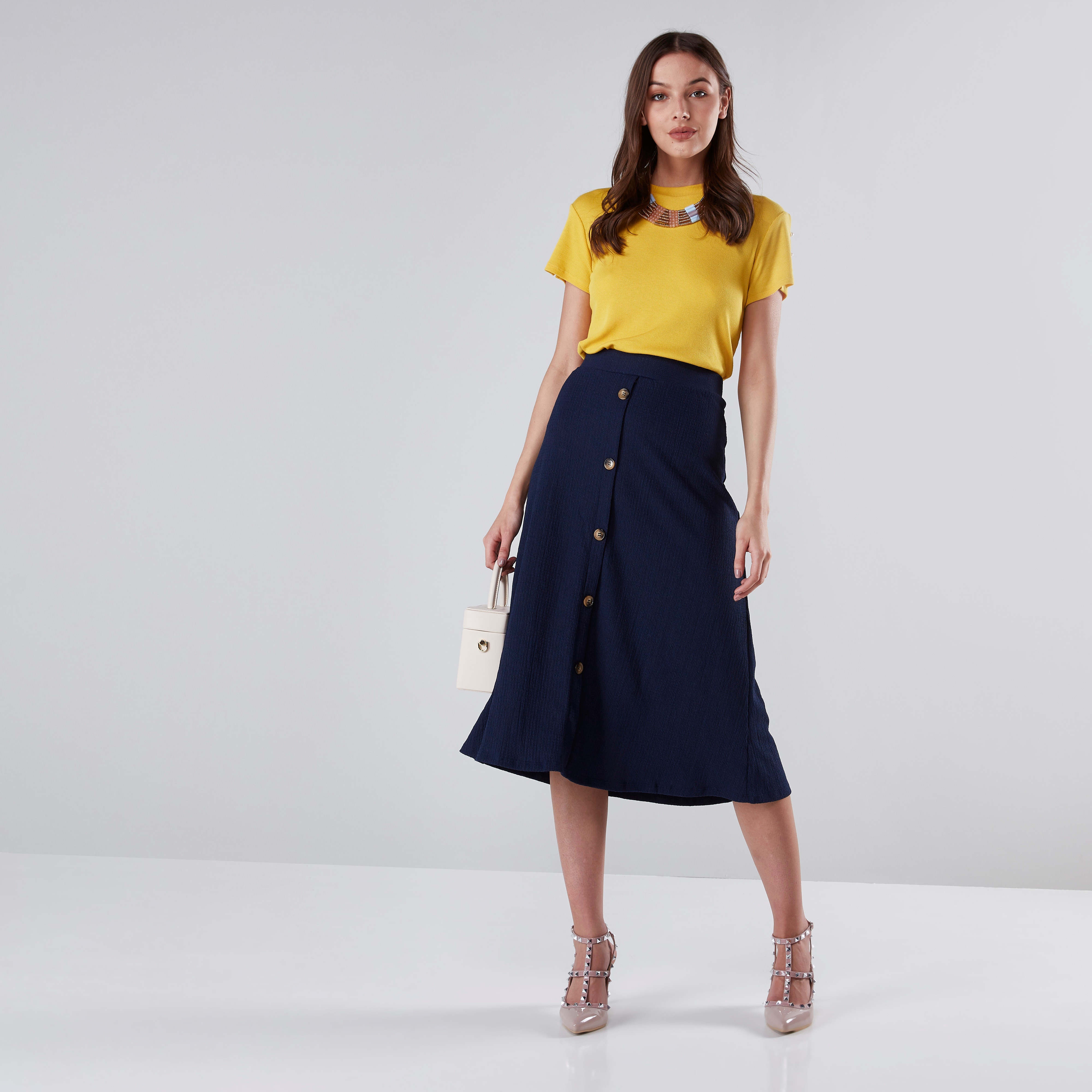 A line outlet midi button skirt