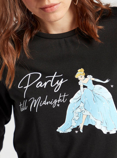 Cinderella Graphic Print Sweatshirt with Crew Neck and Long Sleeves