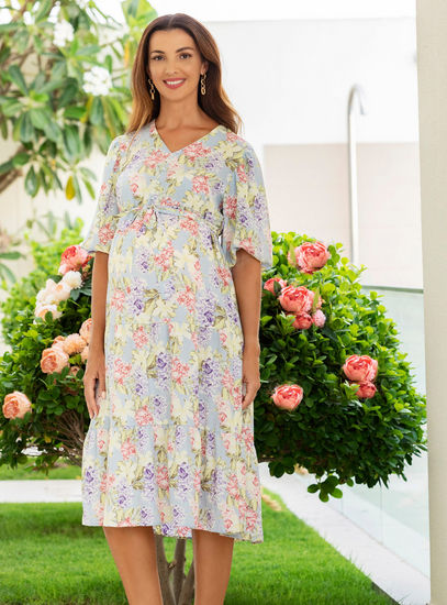 Floral Print Maternity Tiered Dress with Short Sleeves and Tie-Up