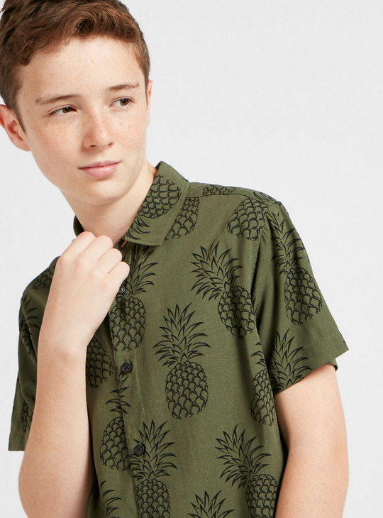All-Over Pineapple Print Shirt with Spread Collar and Short Sleeves