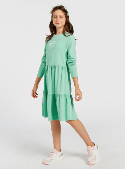 فستان مضلع متعدد الطبقات بياقة مستديرة وأكمام طويلة-الفساتين الكاجوال-image-0