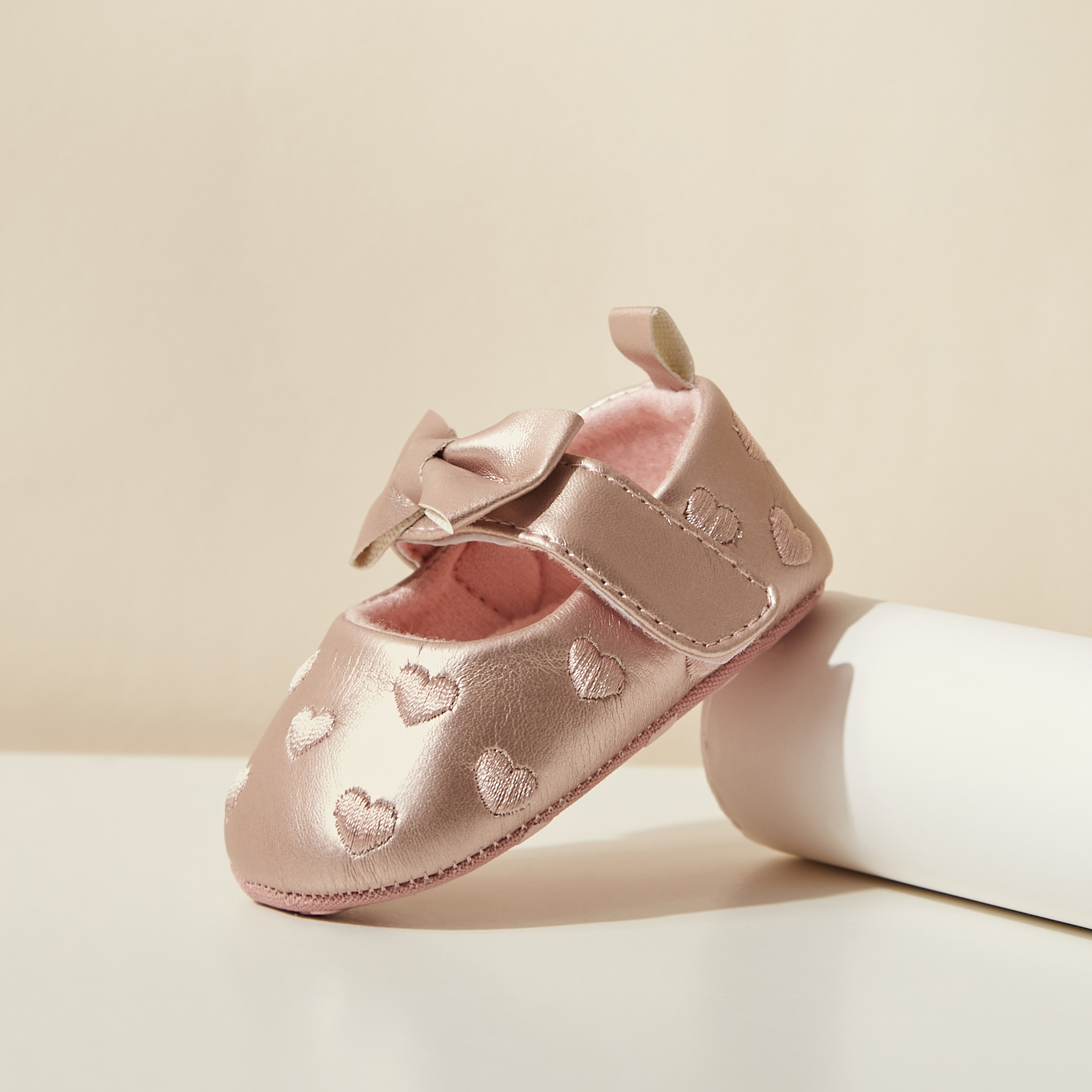 One year store baby girl shoes