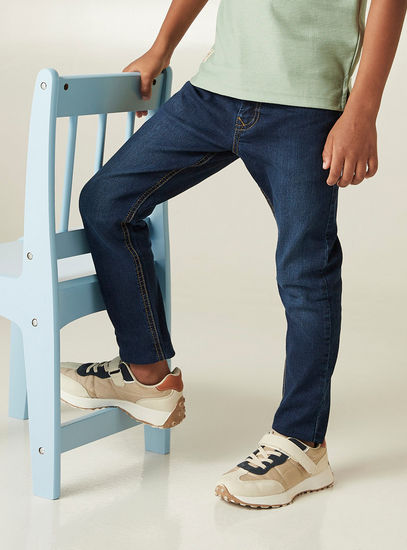 بنطلون جينز طويل بزر إغلاق وتفاصيل جيوب-البناطيل الجينز-image-1