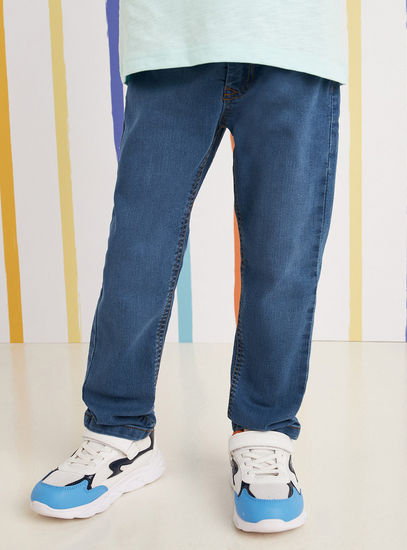 بنطلون جينز طويل بزر إغلاق وتفاصيل جيوب-البناطيل الجينز-image-0