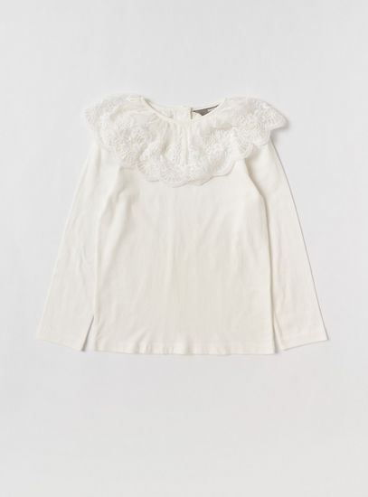 Solid T-shirt with Lace Detail and Pinafore Set