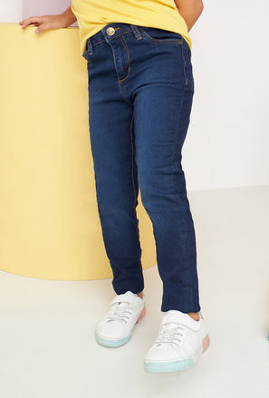بنطلون جينز بتفاصيل جيوب وحلقات حزام-mxkids-girlstwotoeightyrs-clothing-bottoms-jeans-0