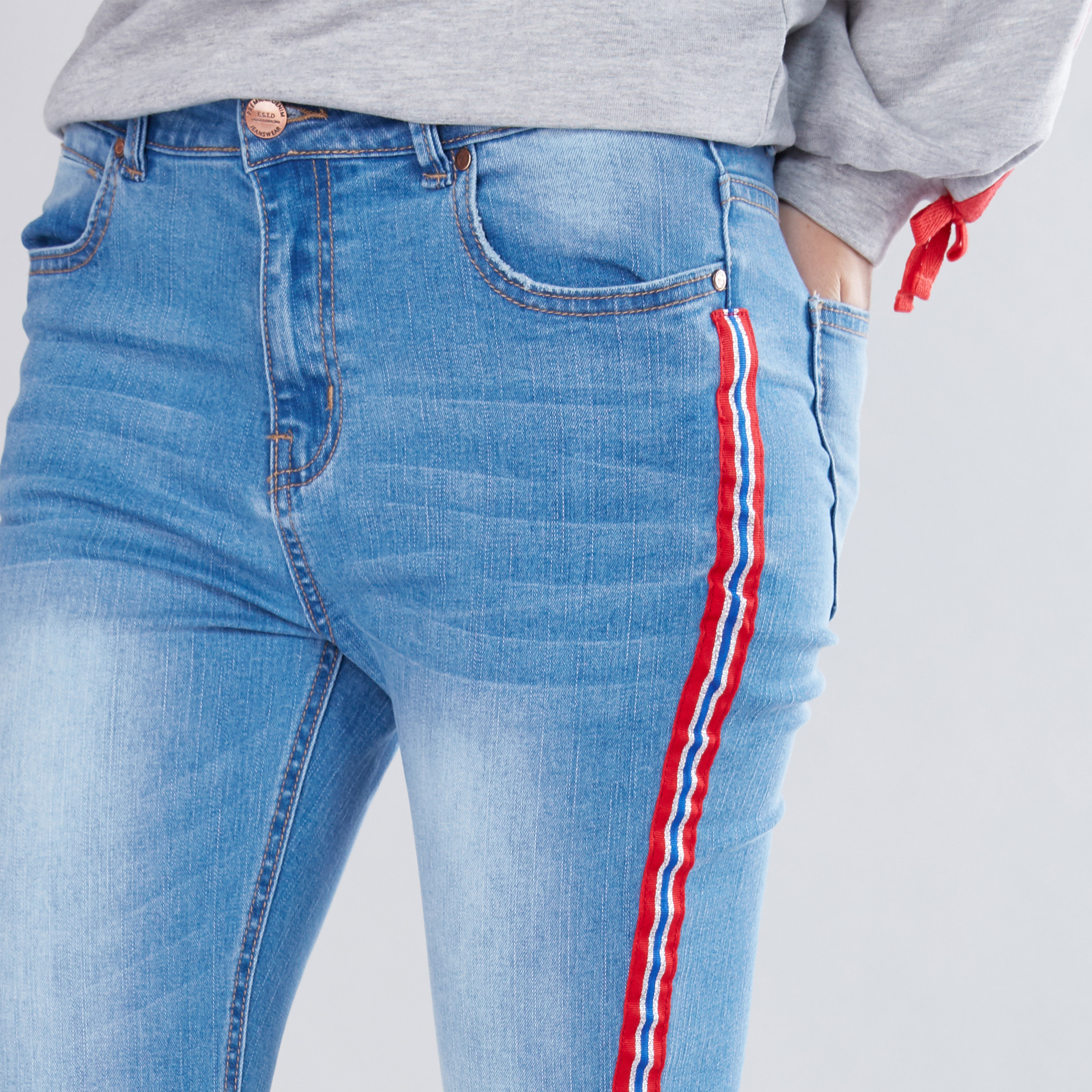 Shop Cropped High-Rise Comfort Jeans in Skinny Fit with Tape