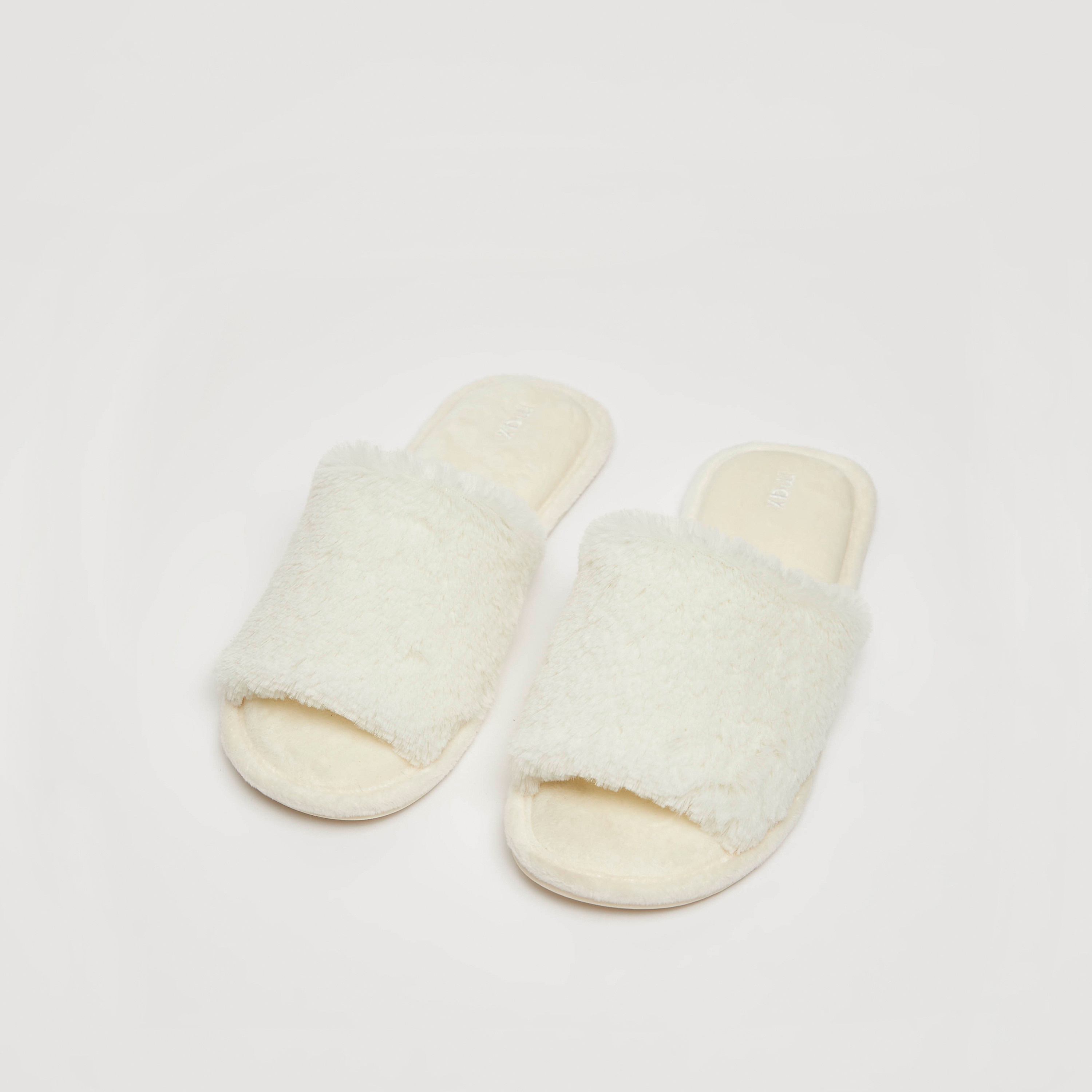 Bedroom slippers shop online