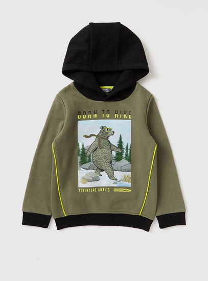 Bear Print Hooded Sweatshirt with Long Sleeves