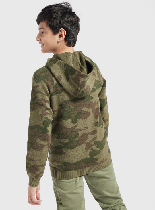 Camouflage Print Hooded Sweater with Long Sleeves
