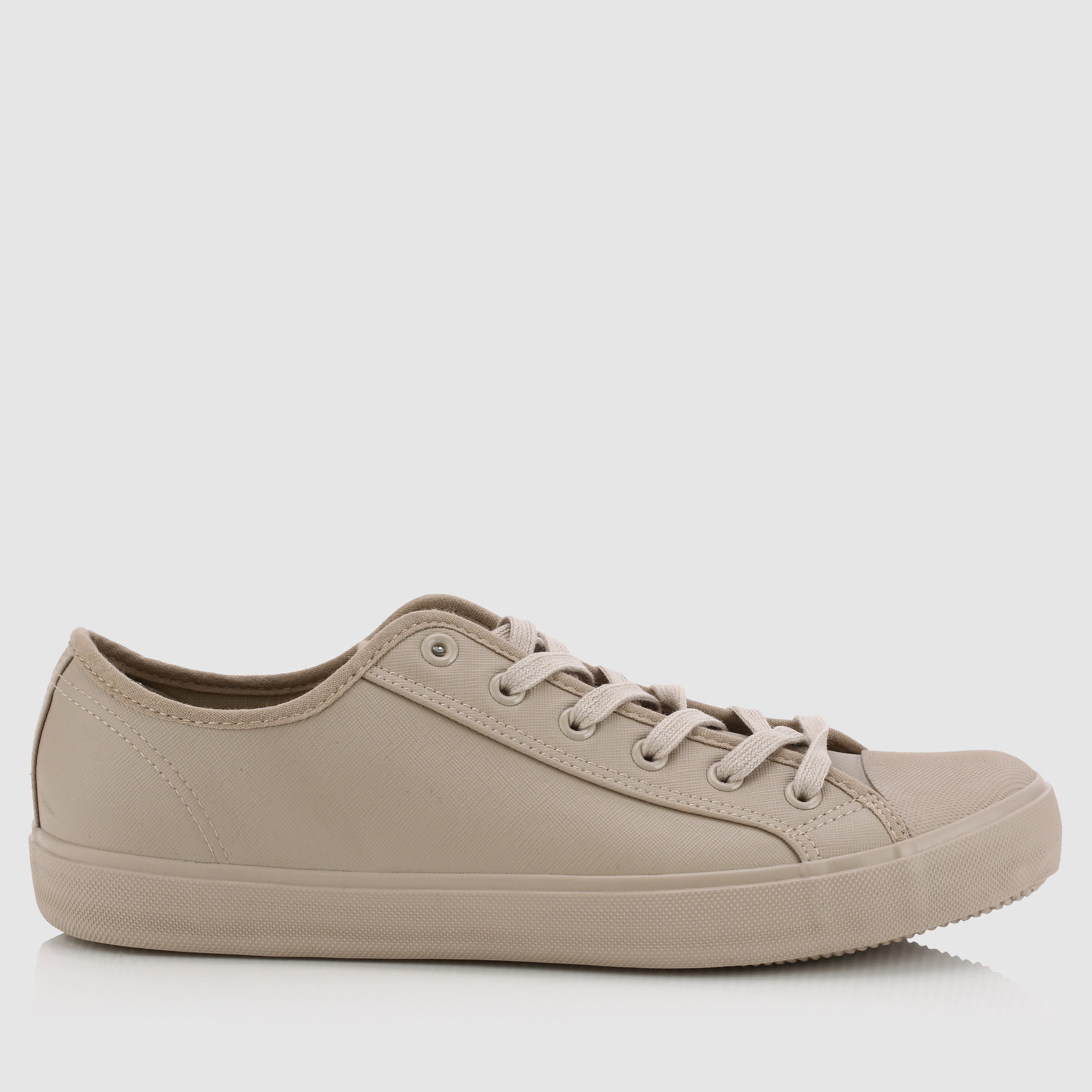 Max canvas shoes hotsell