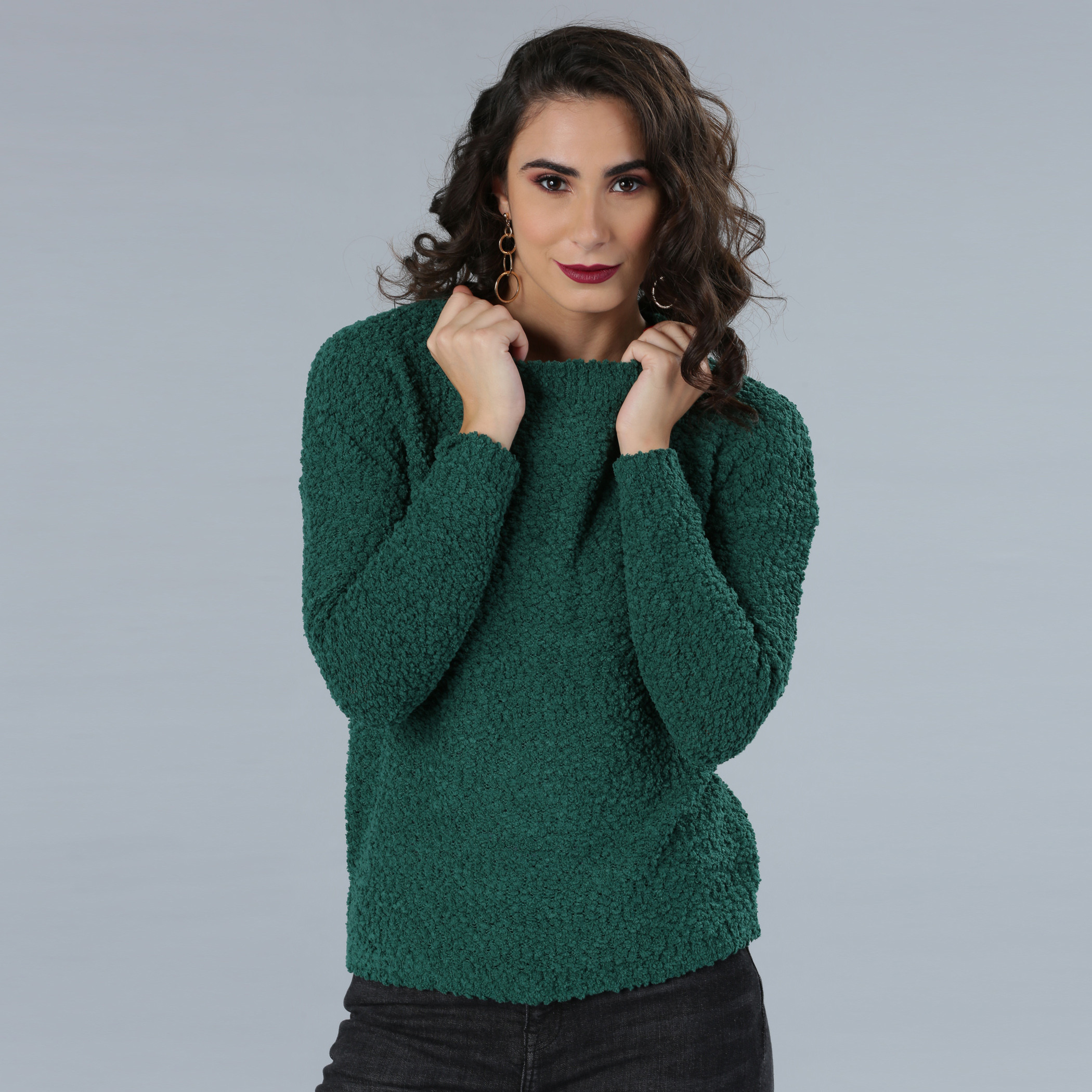 Online shopping shop woolen sweaters