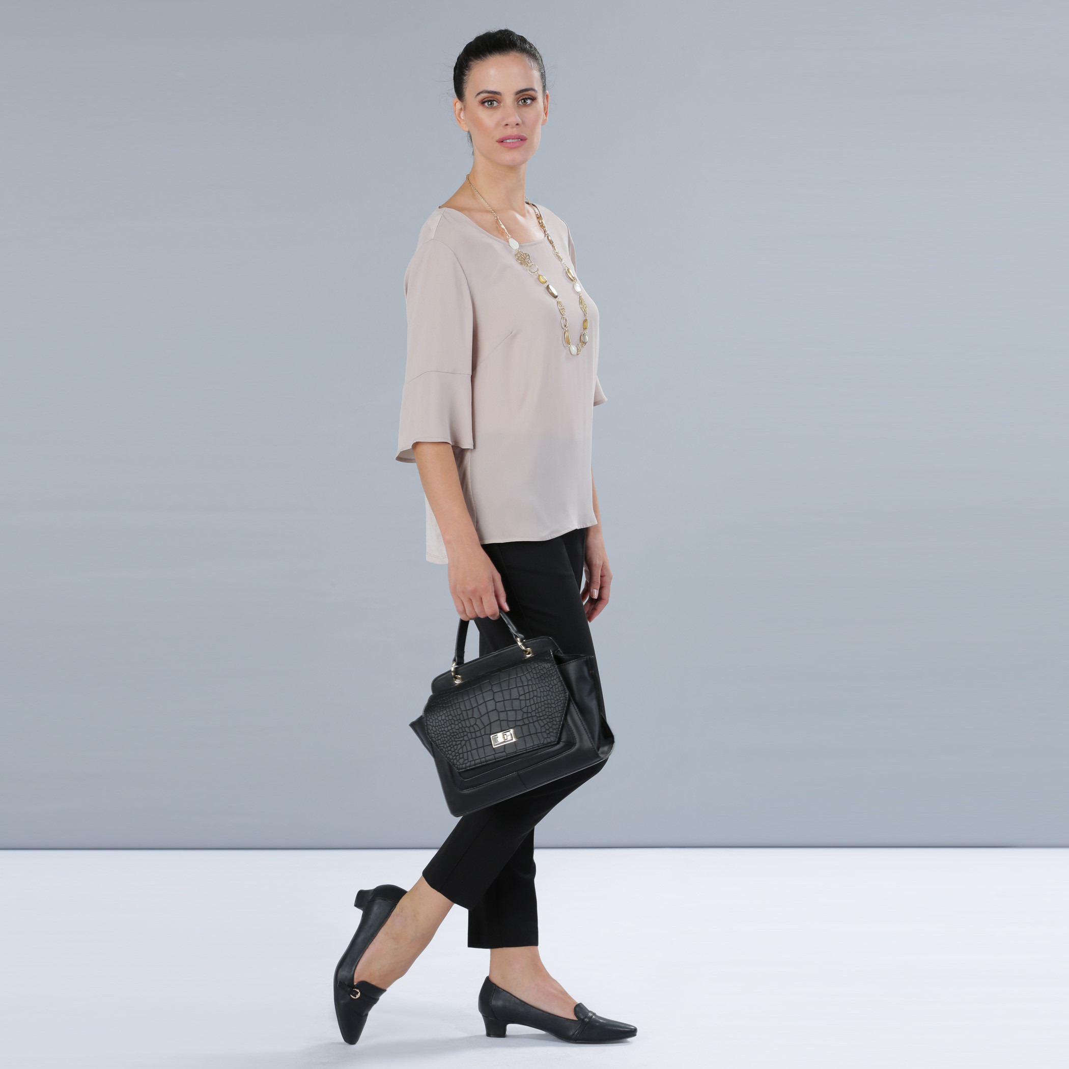 Buy Black Trousers & Pants for Women by MAX Online | Ajio.com