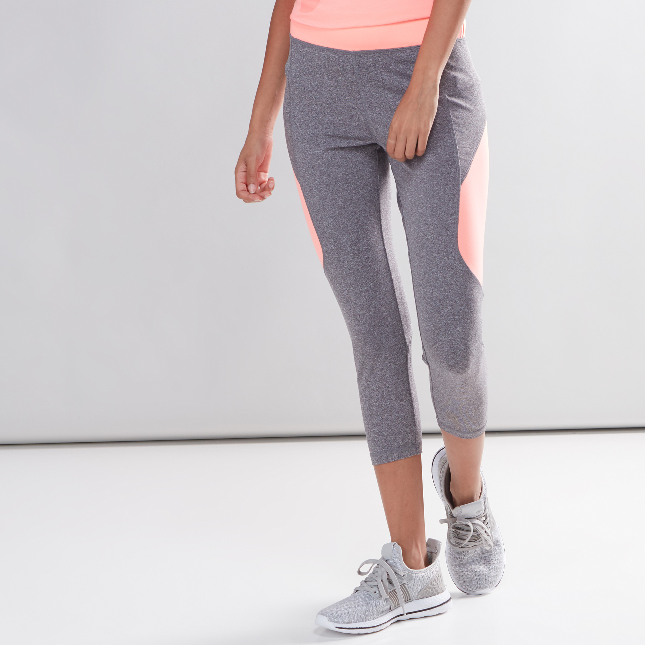 Capri store track pants