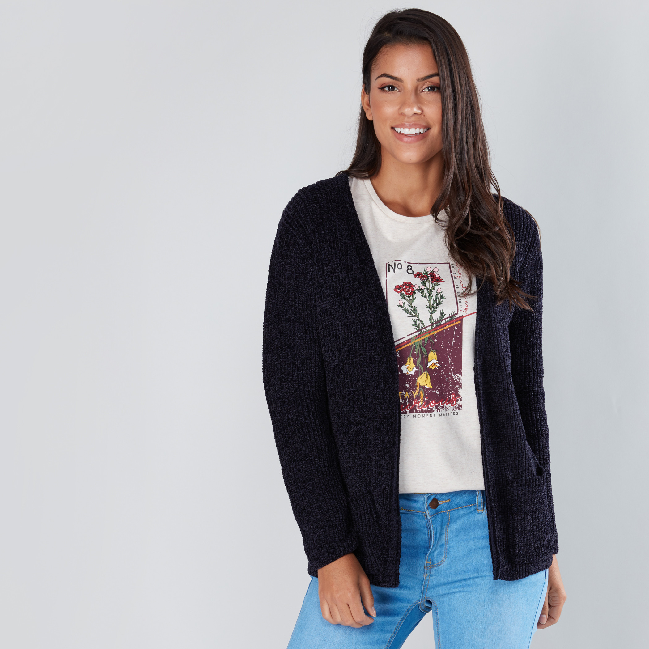 Open front cardigan with clearance pockets