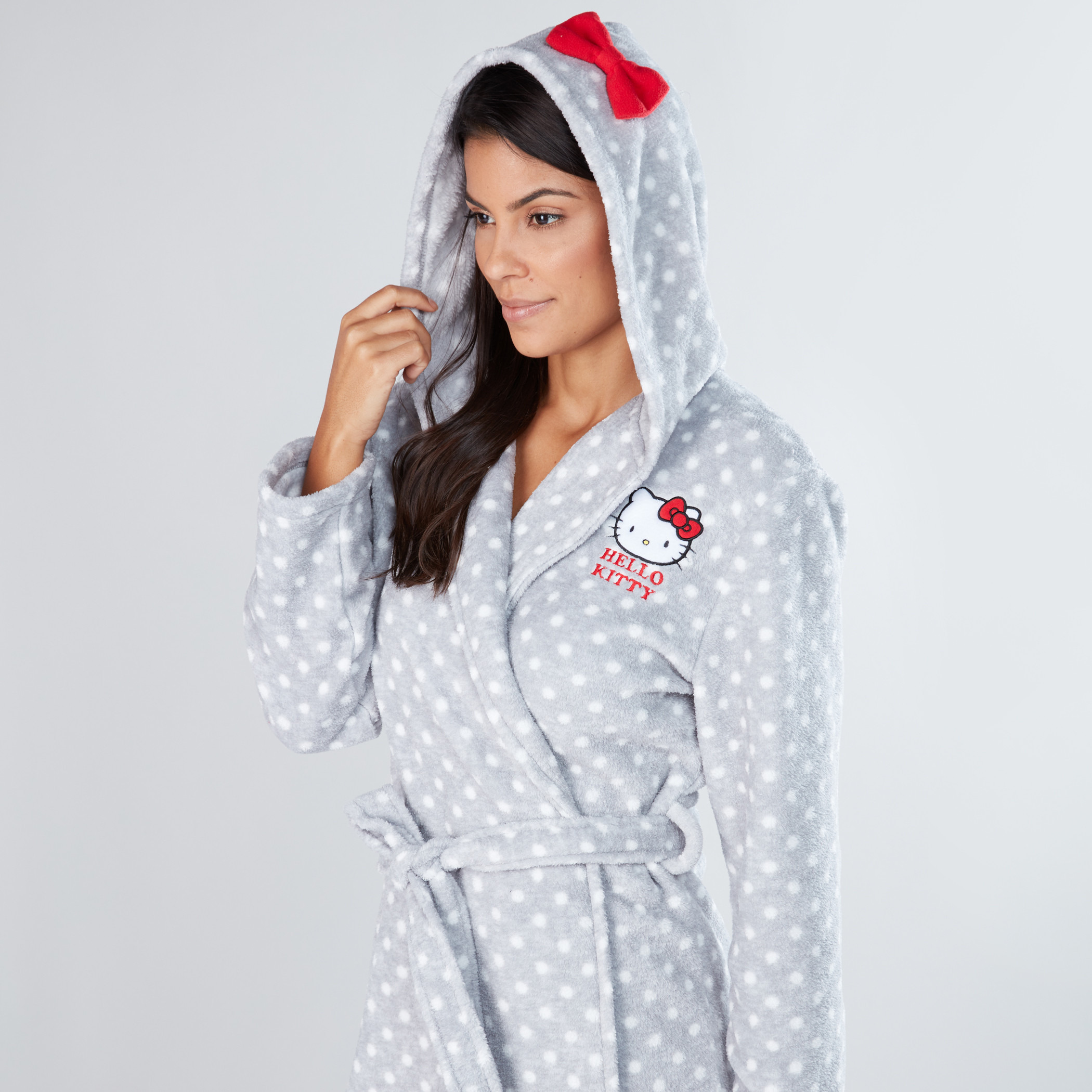 Hello kitty best sale robe for adults