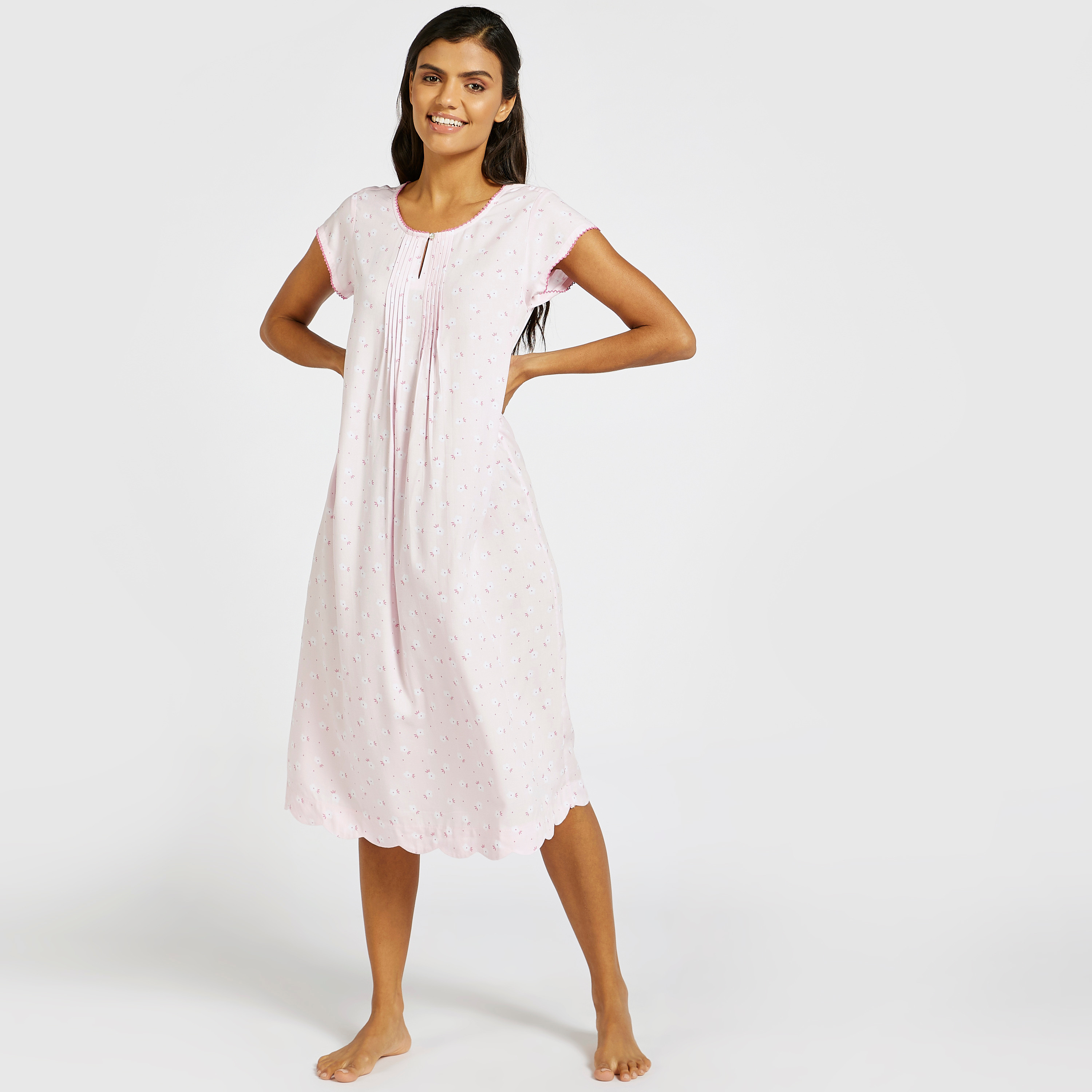 Shop Floral Printed Sleep Gown with Round Neck and Short Sleeves Online |  Max Qatar