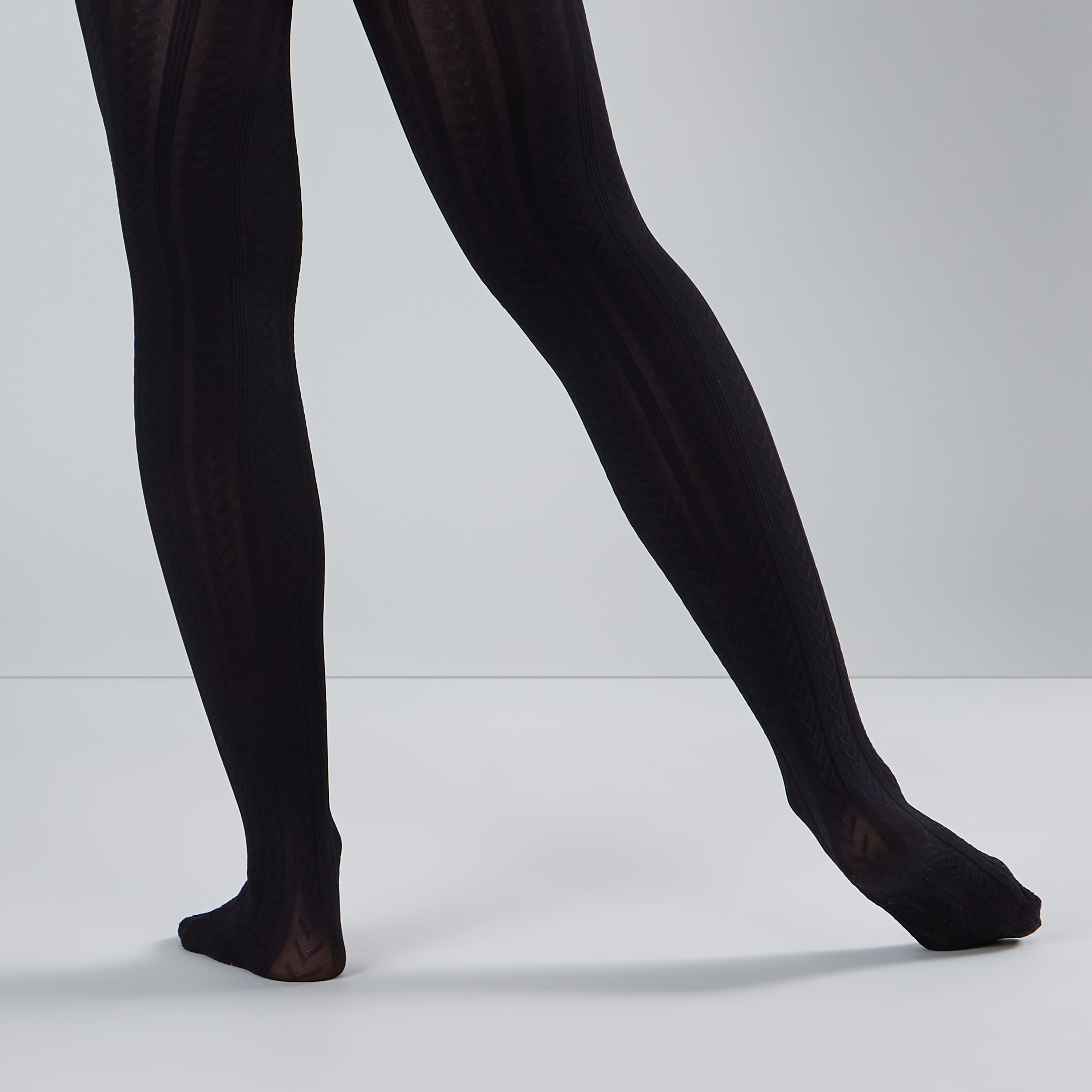 Opaque 2025 tights feet