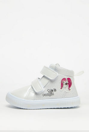 حذاء سنيكرز بتصميم يونيكورن ورقبة عالية وشريط إغلاق-mxkids-shoes-babygirlzerototwoyrs-casualshoes-2